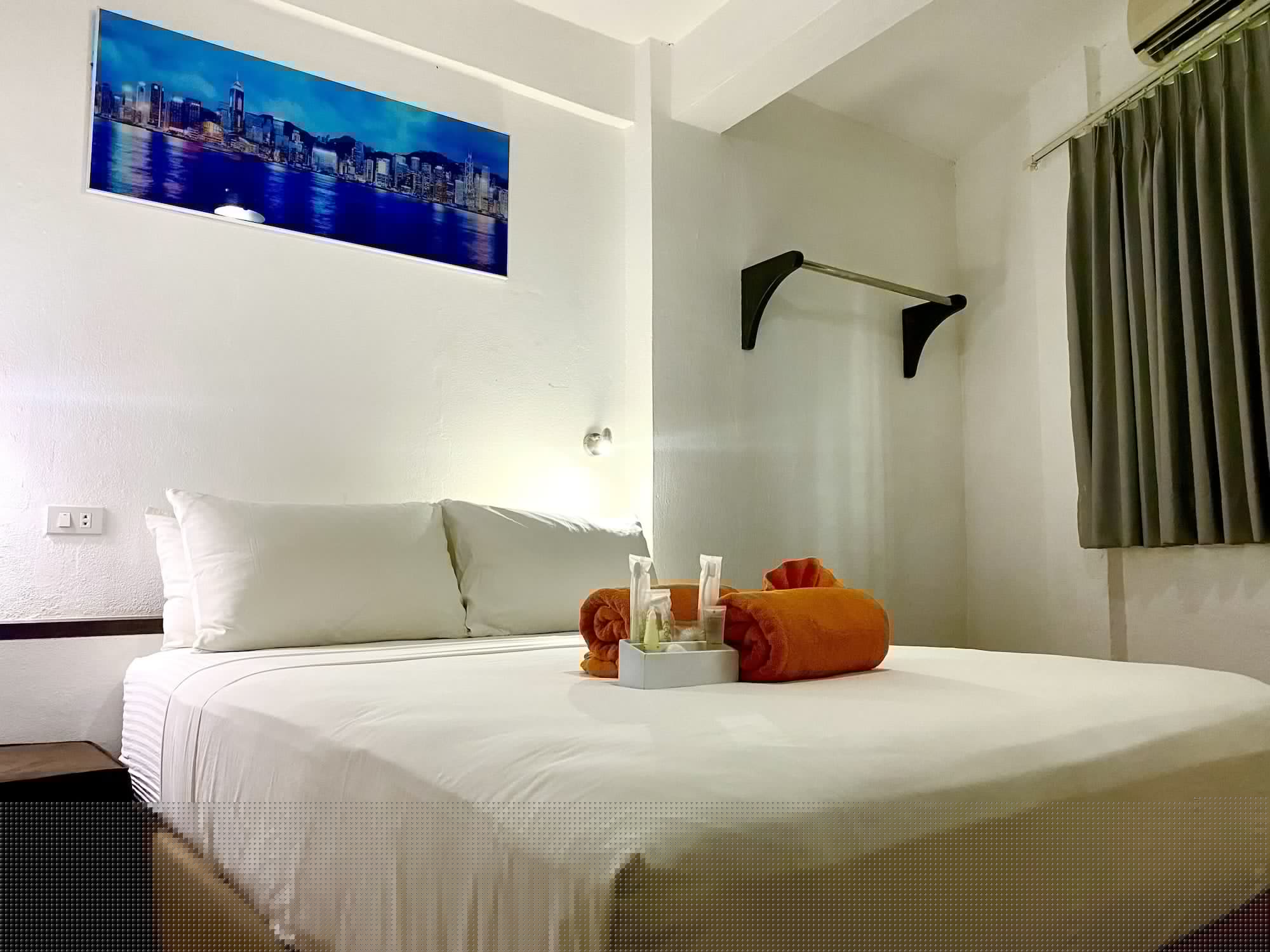 غرفة قياسية بسرير كوين، Lalaguna Villas Luxury Dive Resort & Spa 4/10