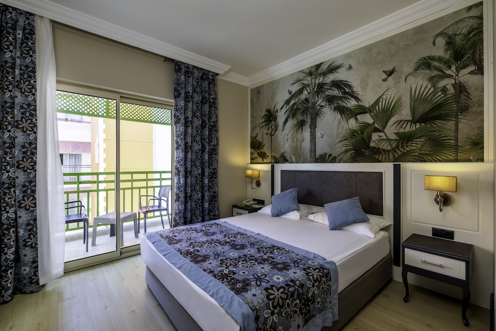 Crystal Paraiso Verde Resort and Spa 12/47