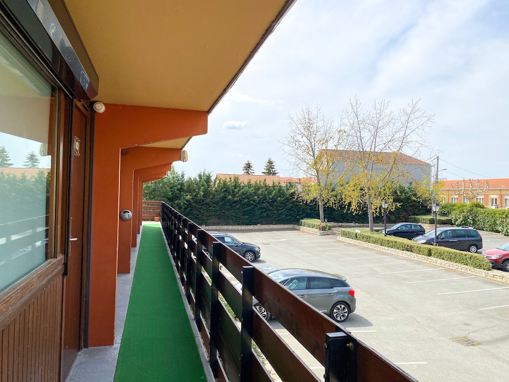 Campanile Roanne 8/54