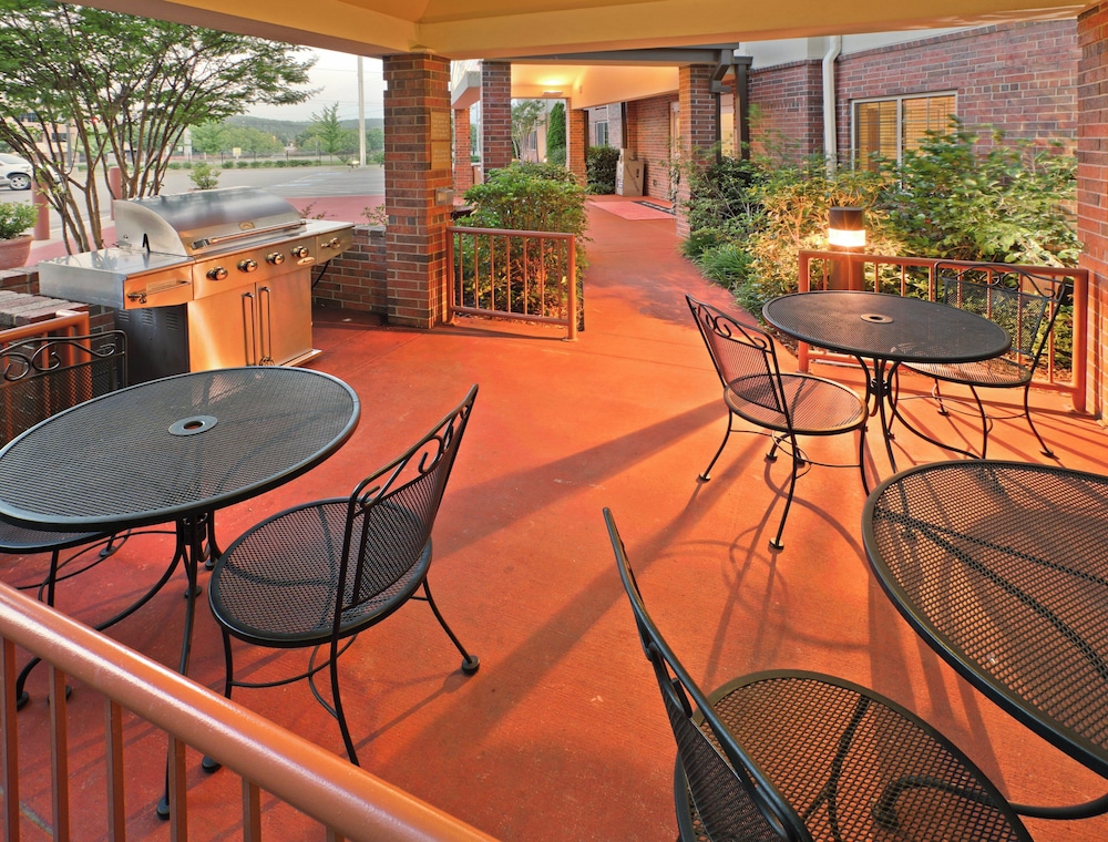 Candlewood Suites West Little Rock 46/62