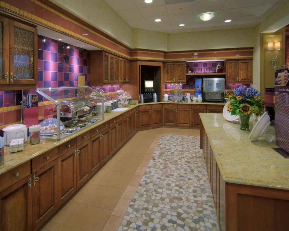 Hampton Inn & Suites Raleigh-durham Airport-Brier Creek 11/73