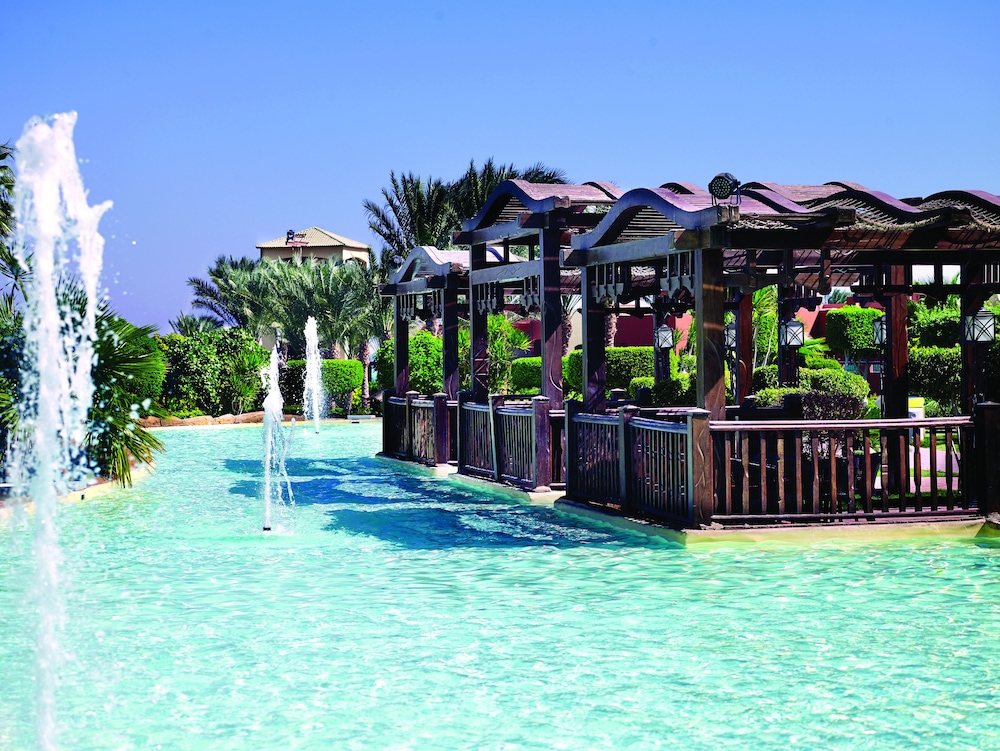 Coral Sea Holiday Resort And Aqua Park 74/77