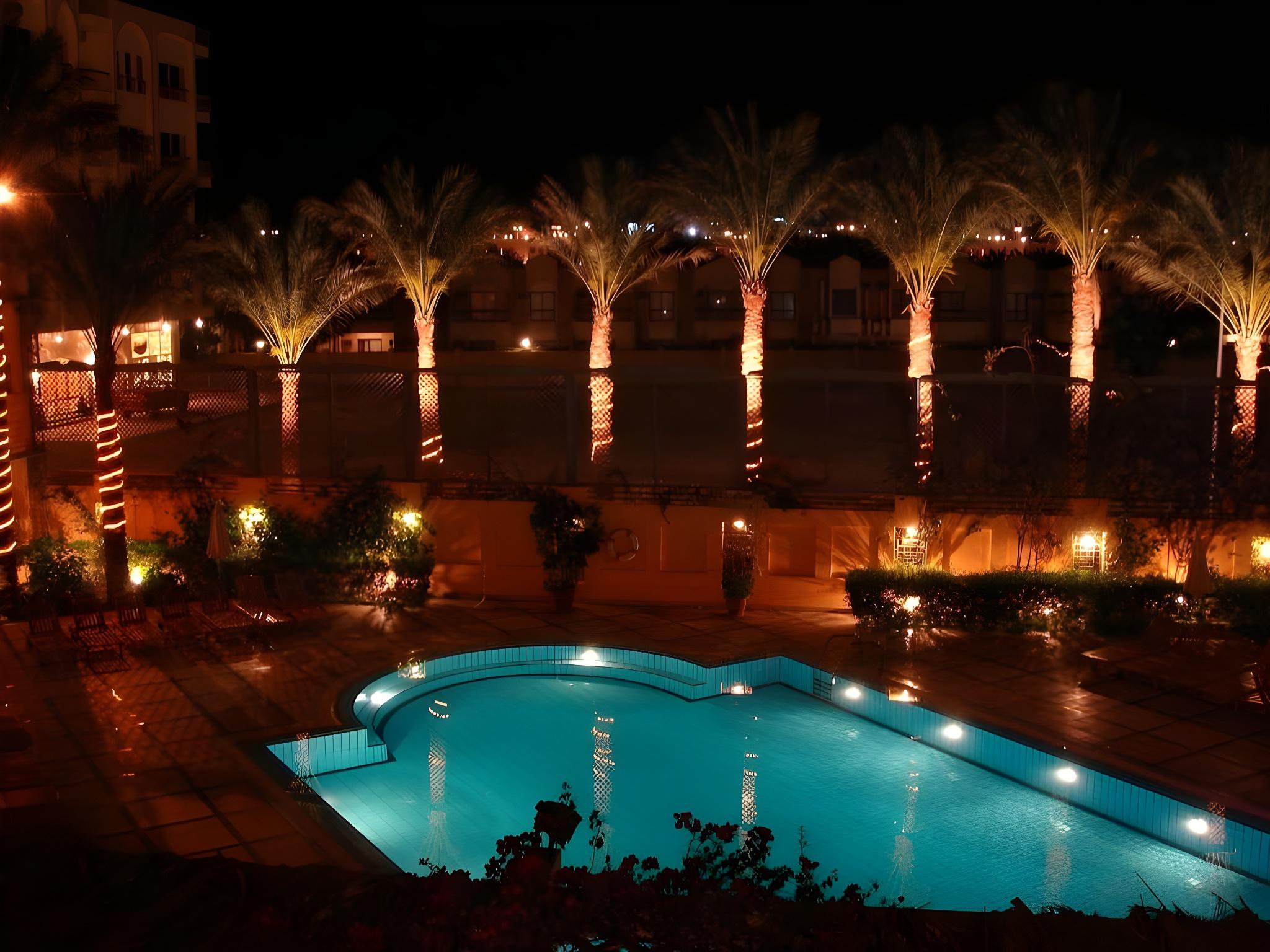 Sea Garden Hotel 36/42