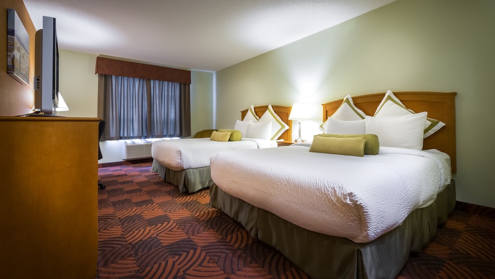 Service Plus Inns and Suites Calgary 13/56