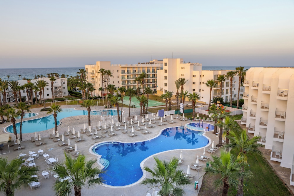 Papantonia Hotel 54/60