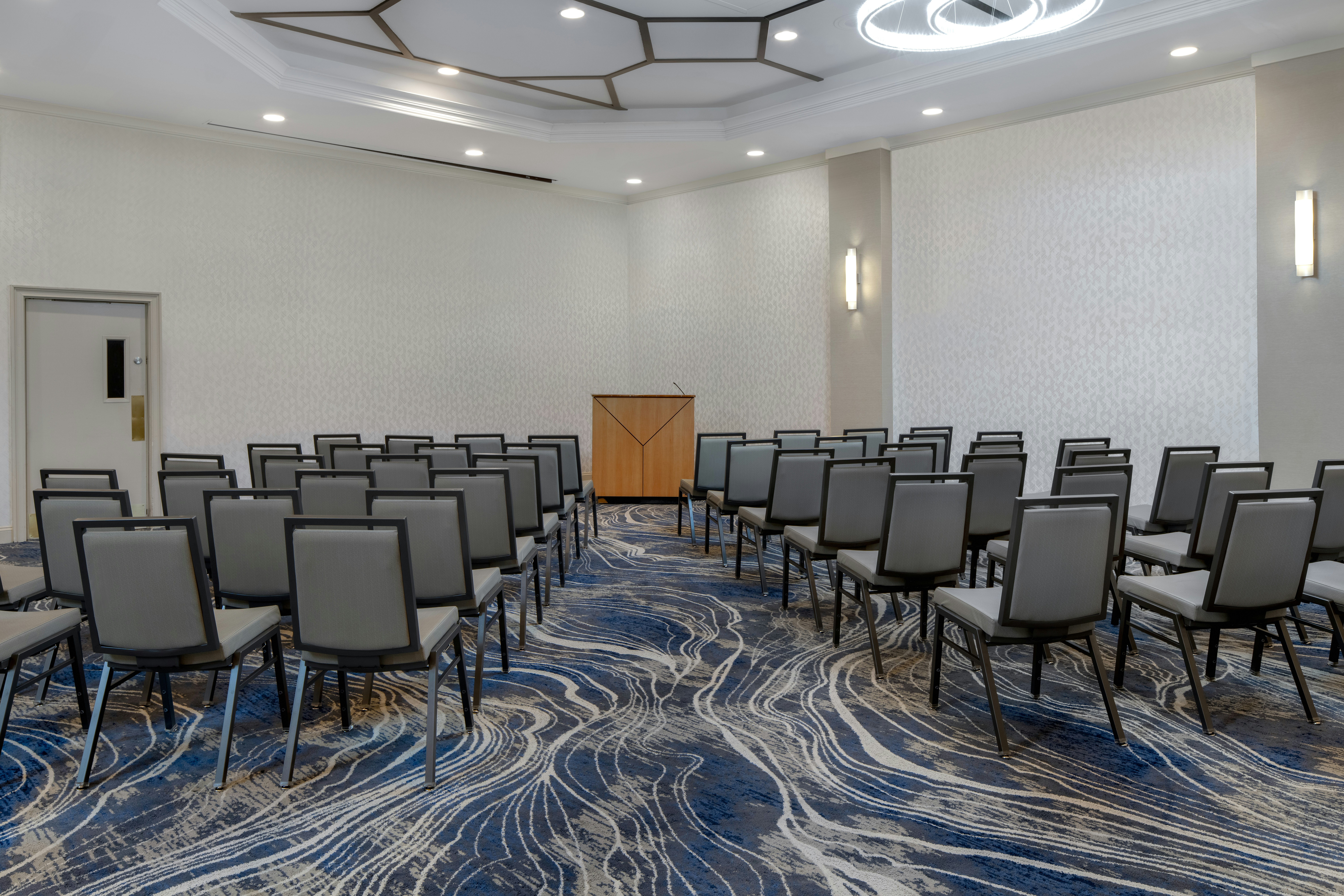 DoubleTree Suites by Hilton Hotel Mt. Laurel 41/49