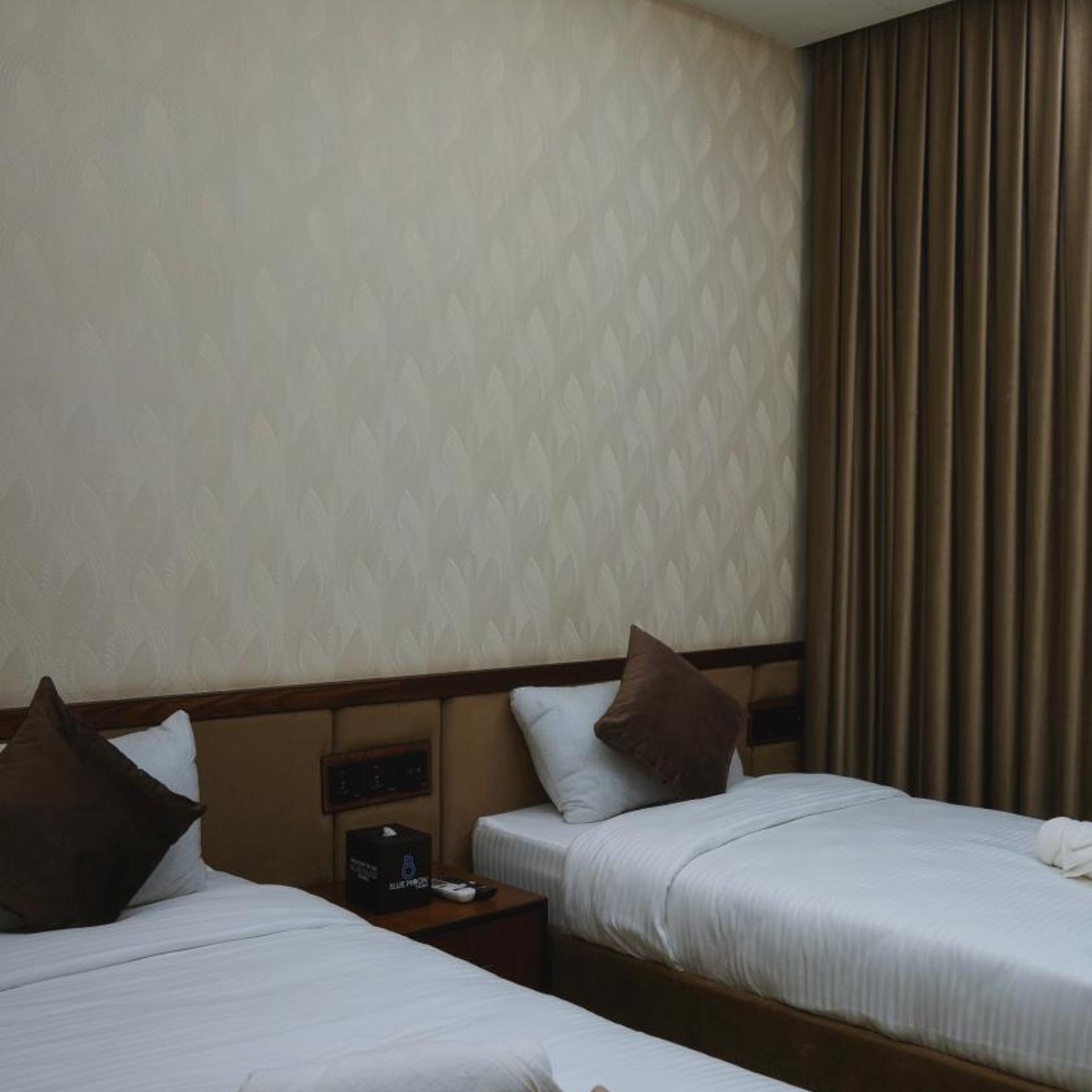 Blue Moon Hotel 26/63