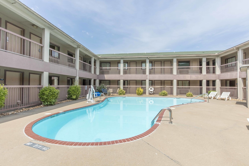 Motel6 Little Rock, AR - Airport 49/54