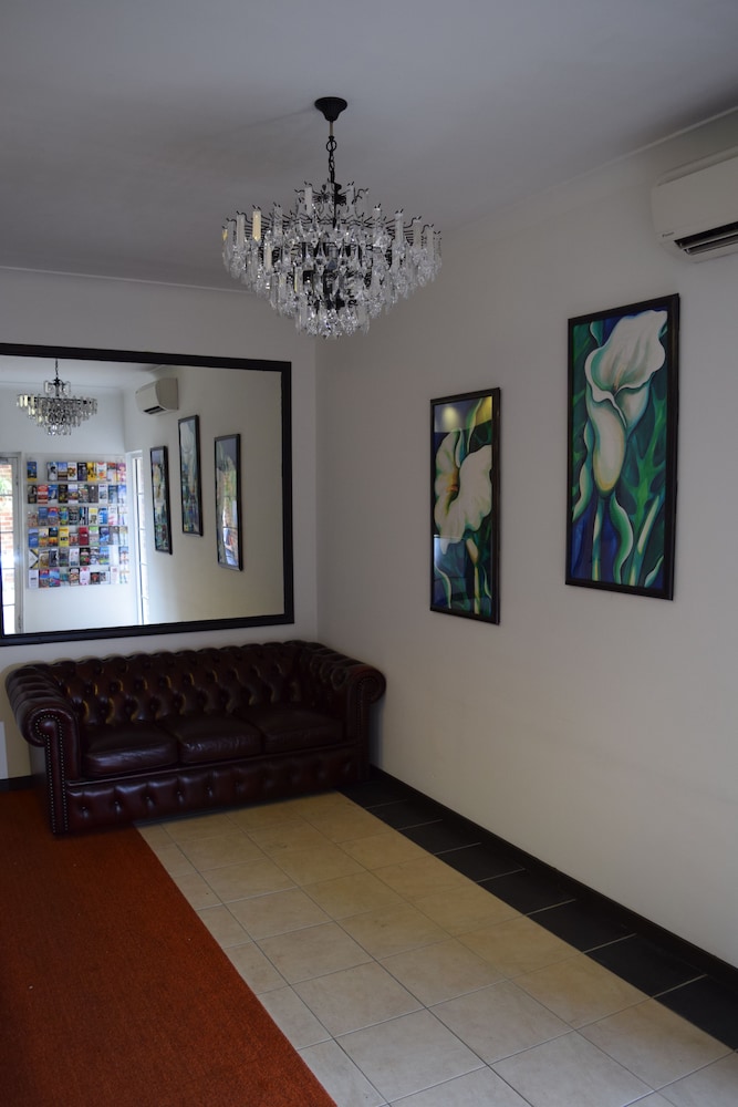 Golden Age Motor Inn Queanbeyan 26/50