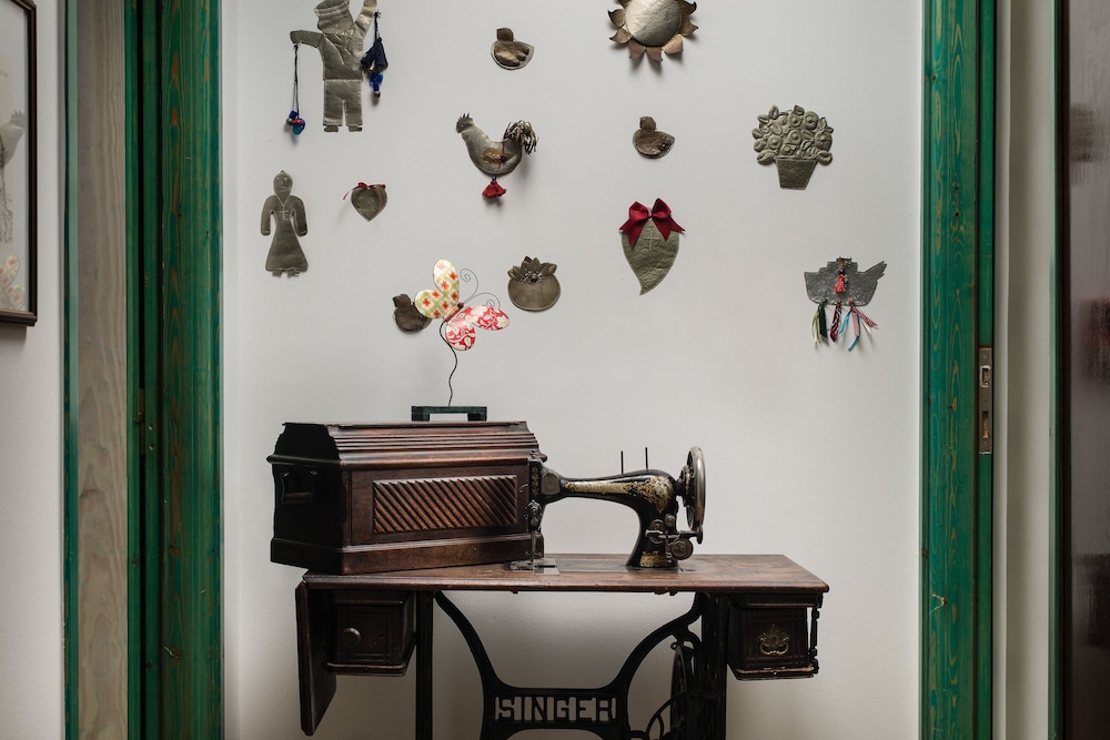 Dream Art Studios 2/50