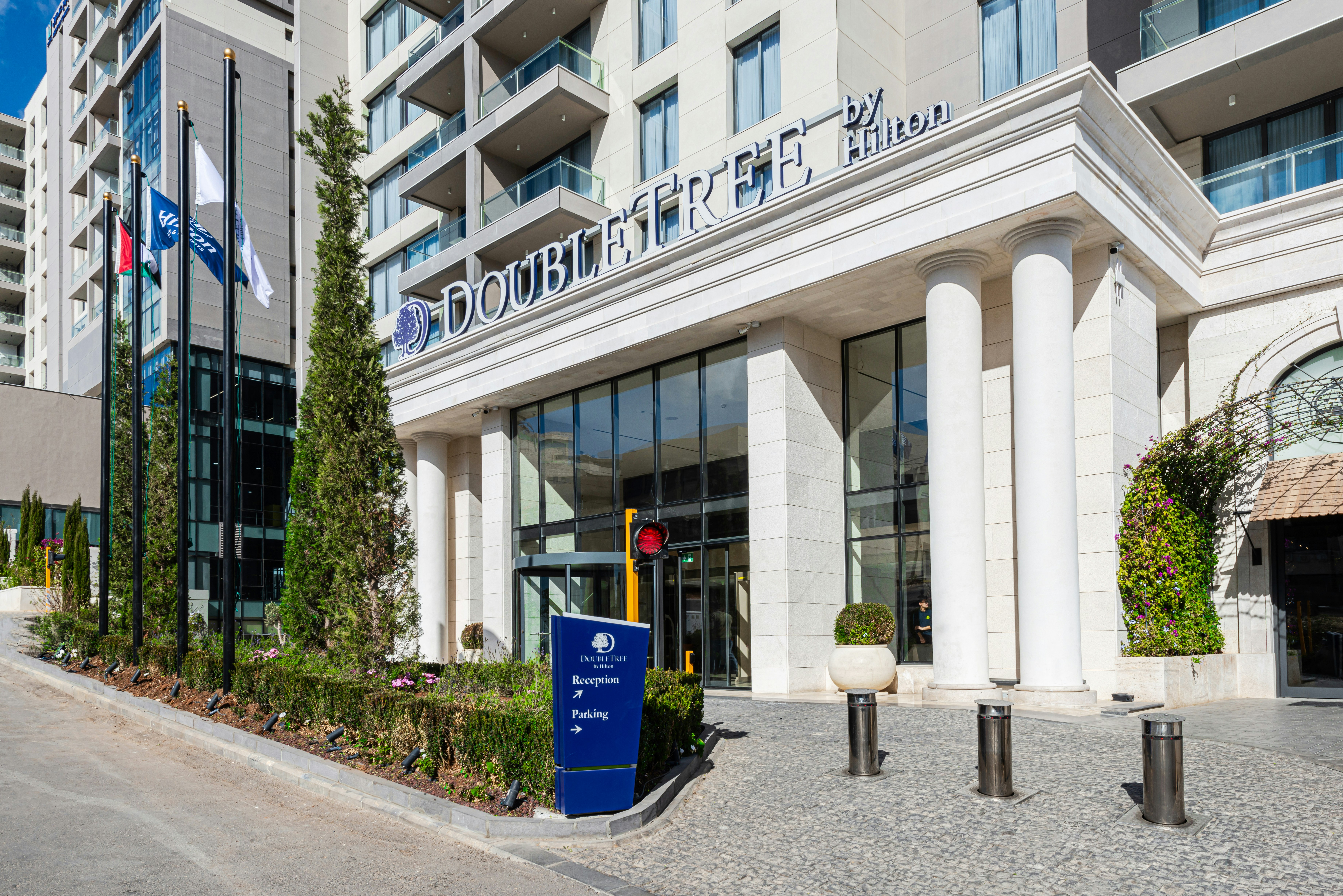 Doubletree by Hilton Amman Hotel & Residences 39/40