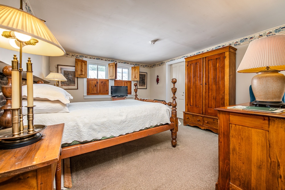 Guest Room, Double Bed
