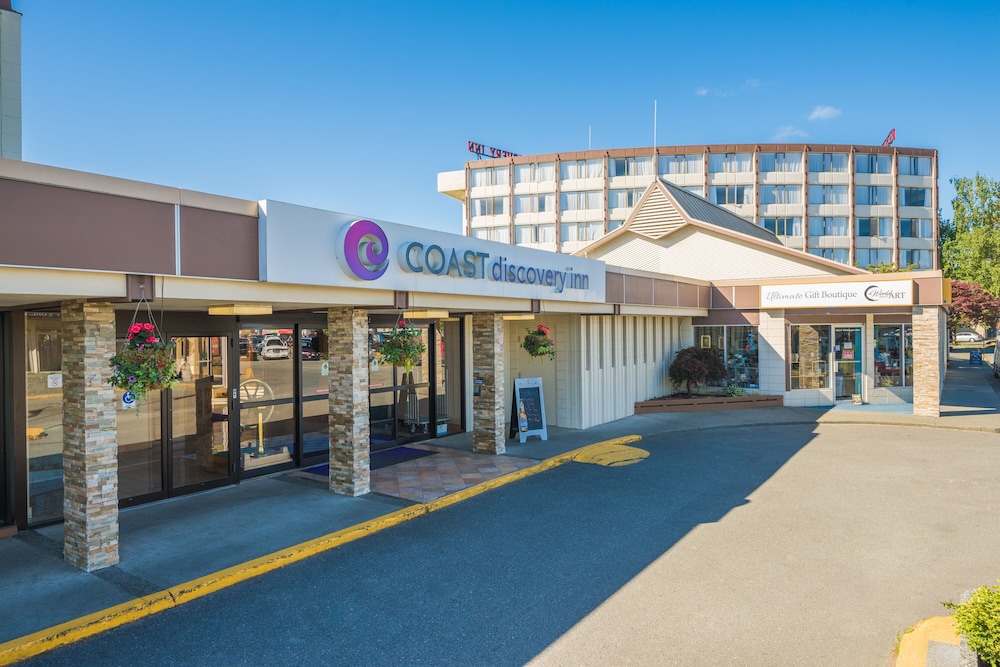 Coast Discovery Inn and Marina 45/50