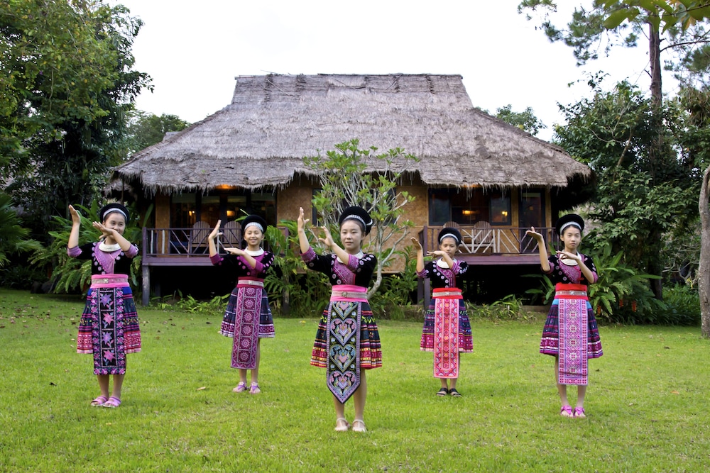 Hmong Hilltribe Lodge 35/42