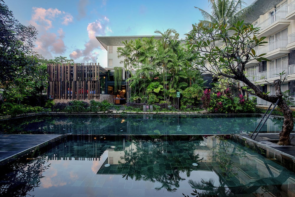 THE 1O1 Bali Fontana Seminyak 45/50