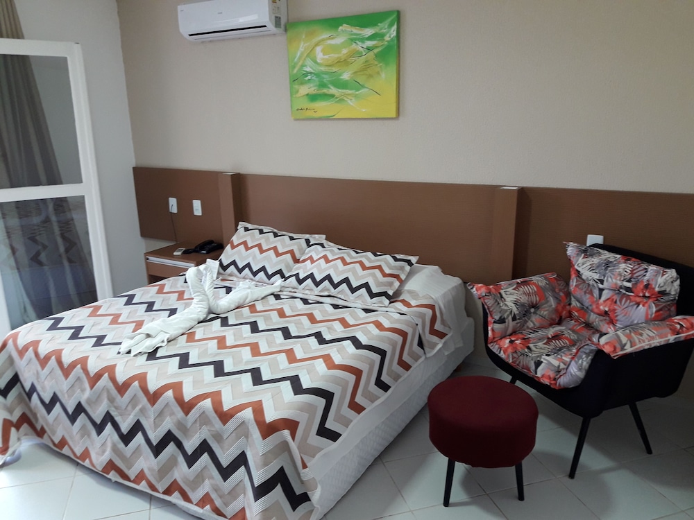 Croa Mares Hotel 19/60