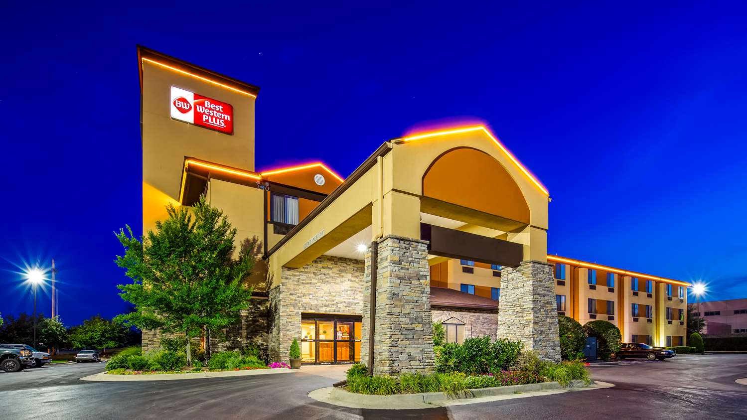Best Western Plus Woodland Hills Hotel Suites 2/30