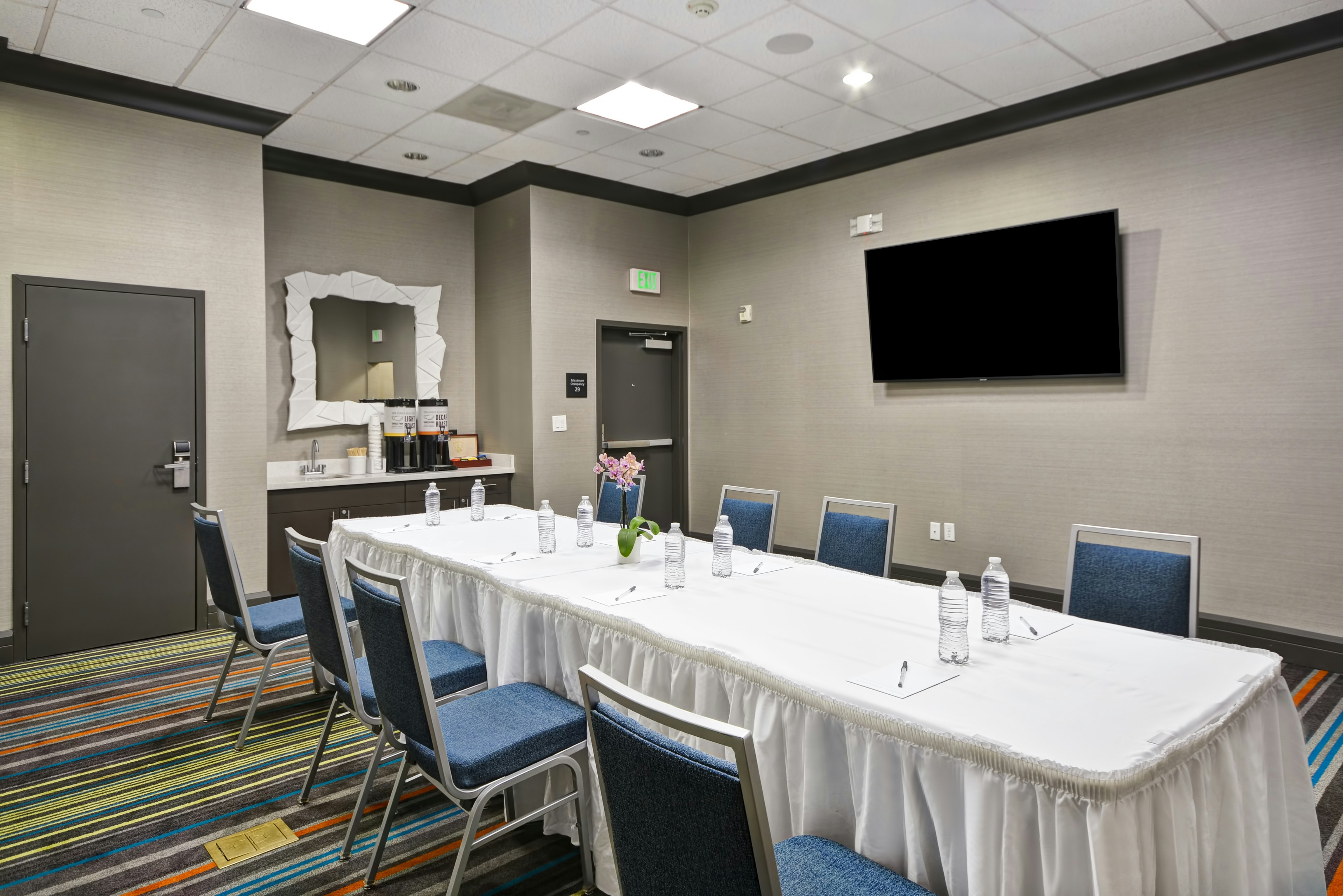 Hampton Inn And Suites Los Angeles Burbank Airport 40/42