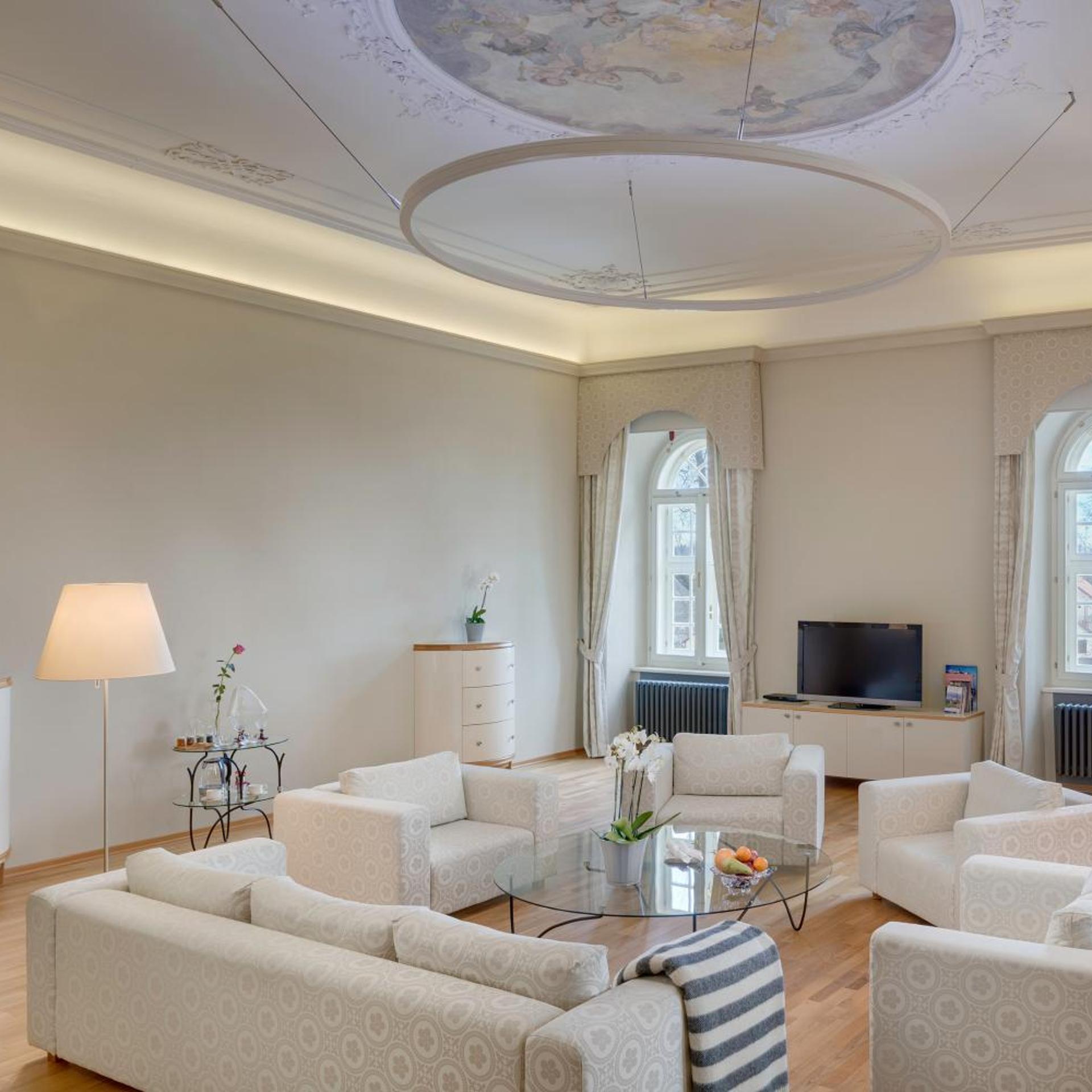Chateau Heralec 34/50