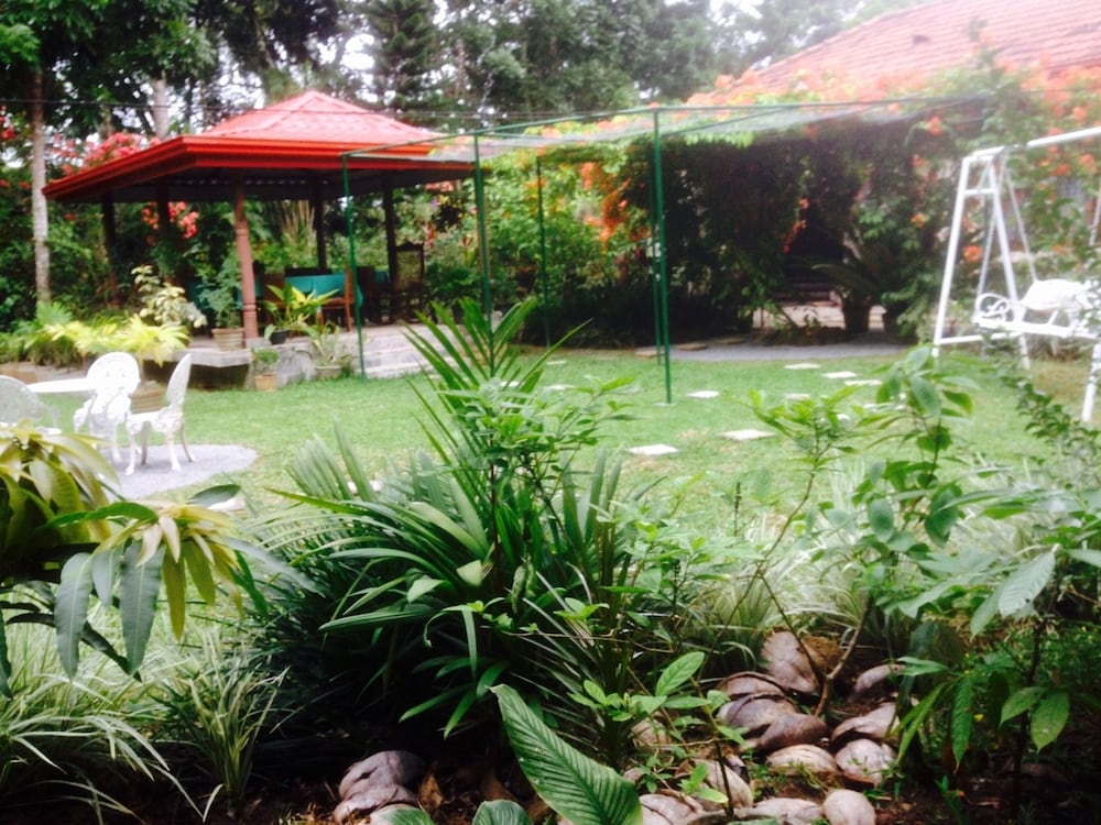 Yalegoda Walauwa Homestay 6/50