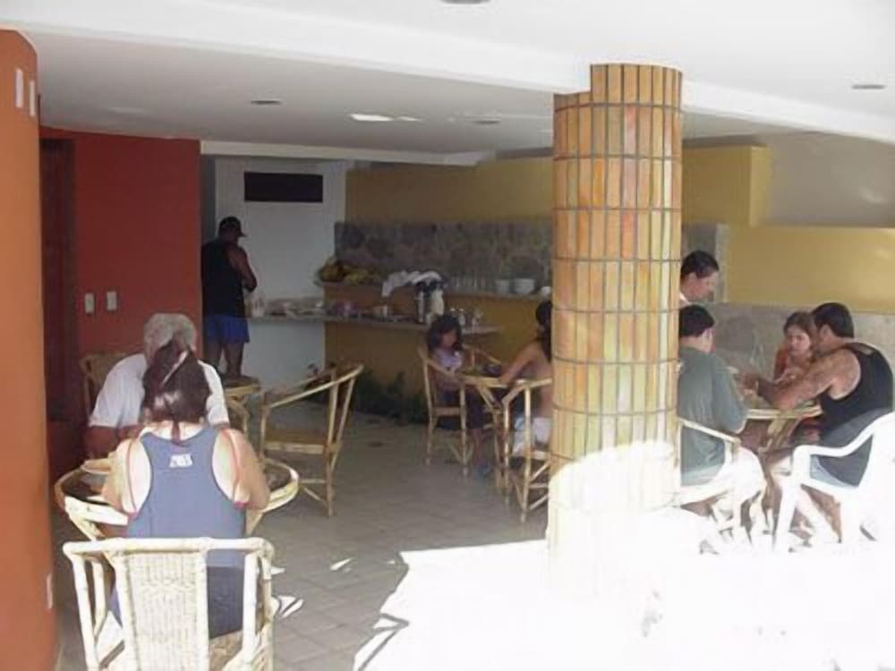 Marambaia Apart Hotel 4/50