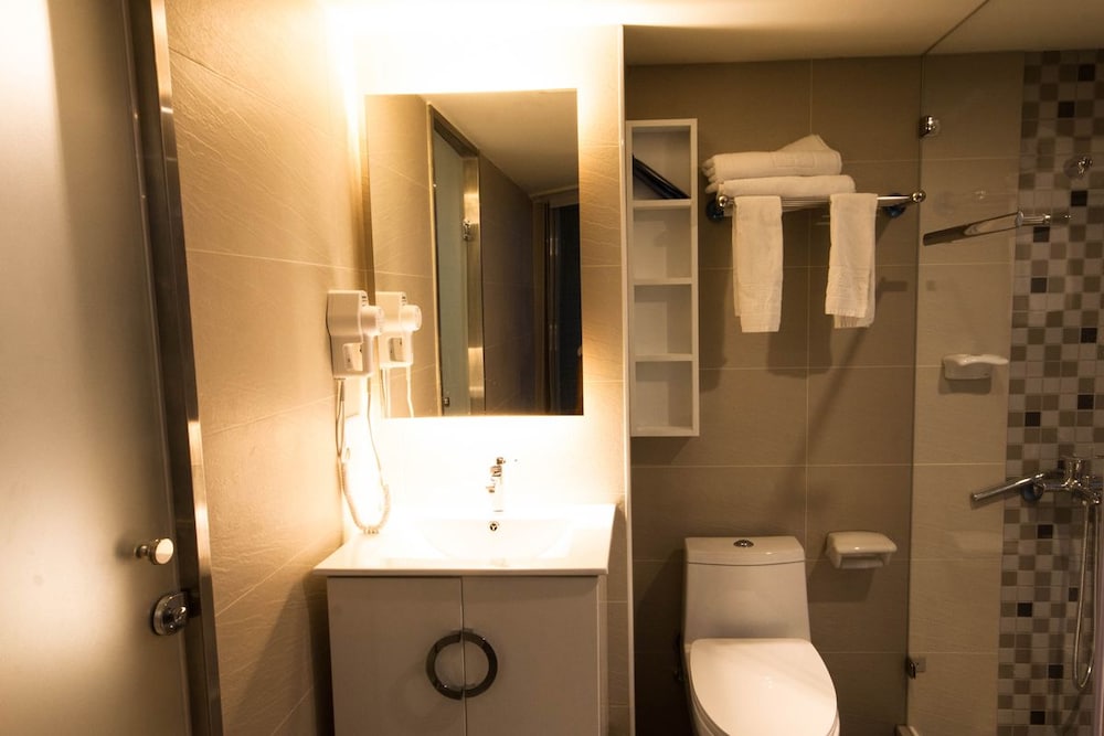 Golden Pacific Hotel- Taichung 21/22
