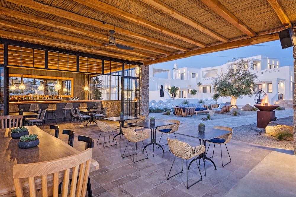 Portes Mykonos Suites And Villas 57/77
