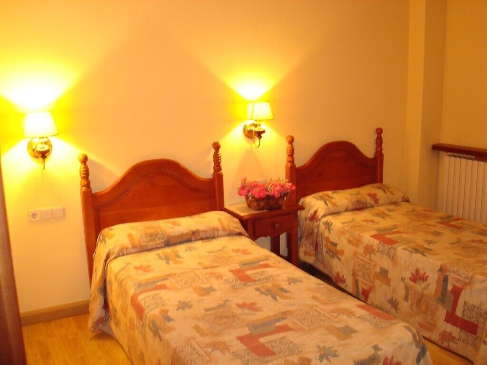 HOTEL BONCOMPTE LLEIDA 6/17