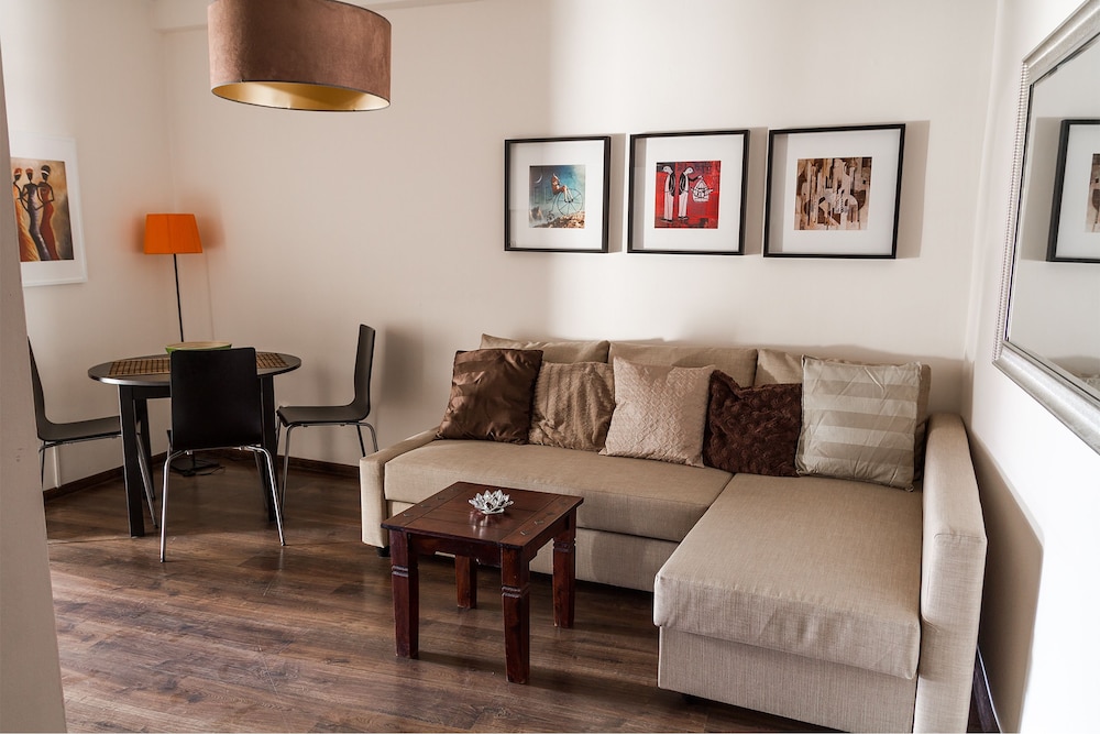 Lounge Apartments 24/50