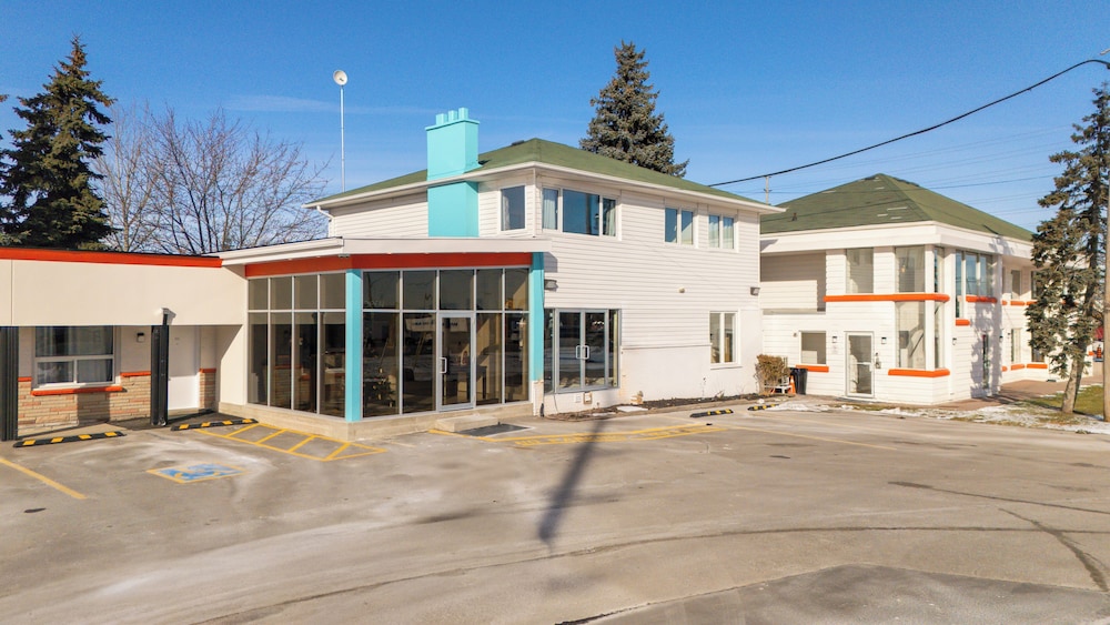 Howard Johnson by Wyndham Brampton 5/41