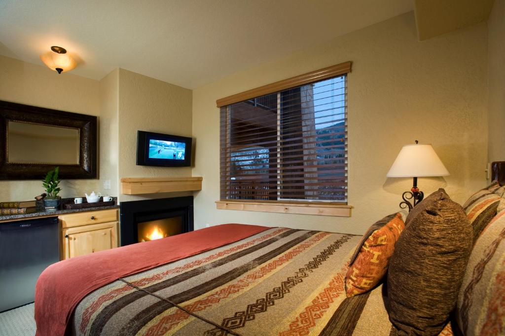 جناح بغرفة نوم واحدة، Silverado Lodge 9/10