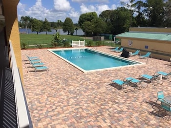 Budget Inn Sanford 16/40