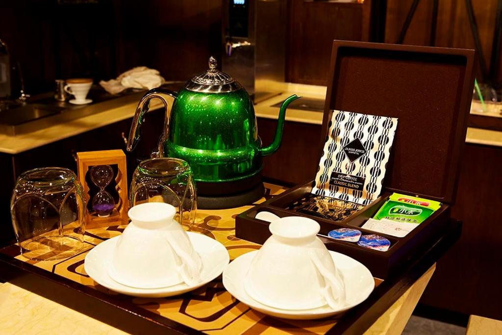 James Joyce Coffetel (Beijing Songjiazhuang Metro Station) 14/22