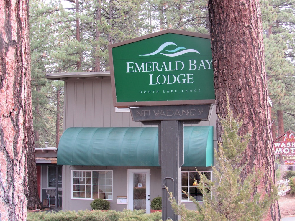 Emerald Bay Lodge 1/40