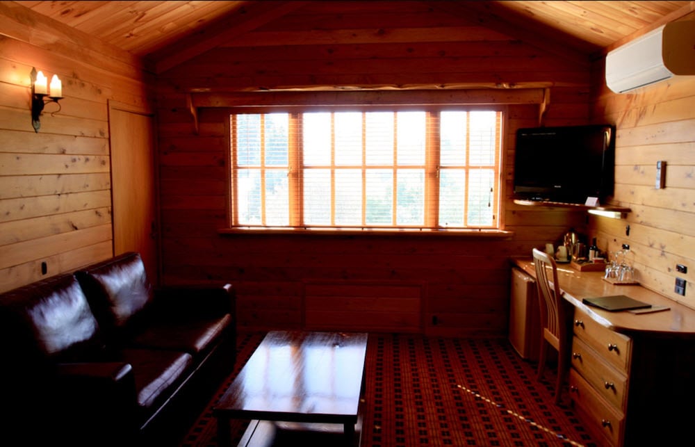 Powderhorn Chateau 48/75