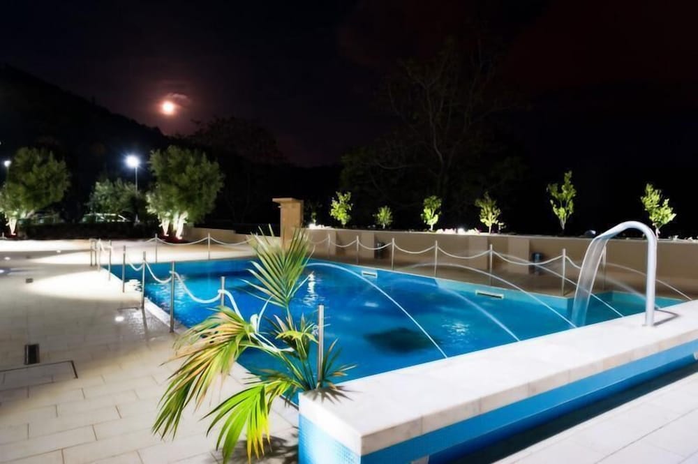 Vea Resort Hotel 40/63