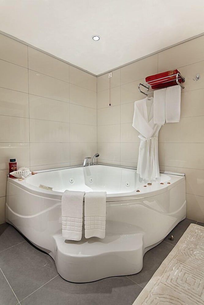 Spa Hotel Colossae Thermal Hotel 26/51