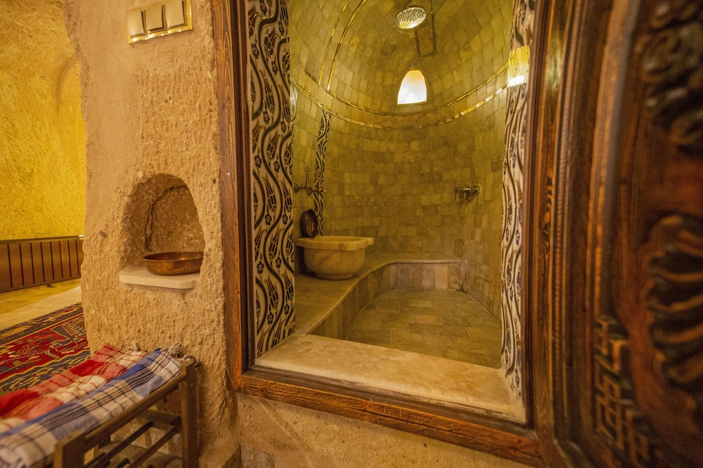 Royal Cave Hotel 24/58