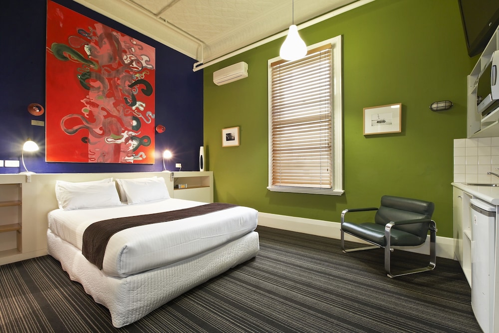 Tolarno Hotel 23/52