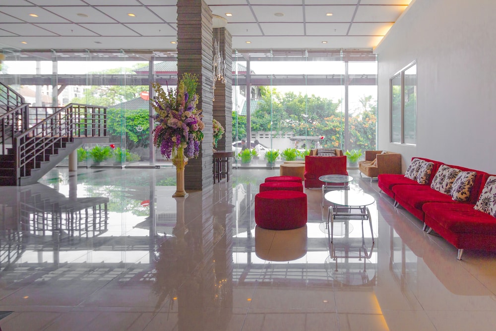 Mayflower Grande Hotel Chiang Mai 32/47