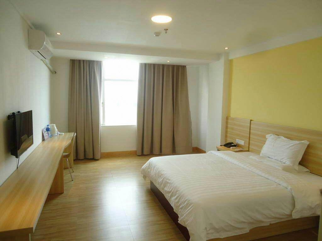 7 Days Inn (Zhuhai Haiquanwan Pingsha) 7/55