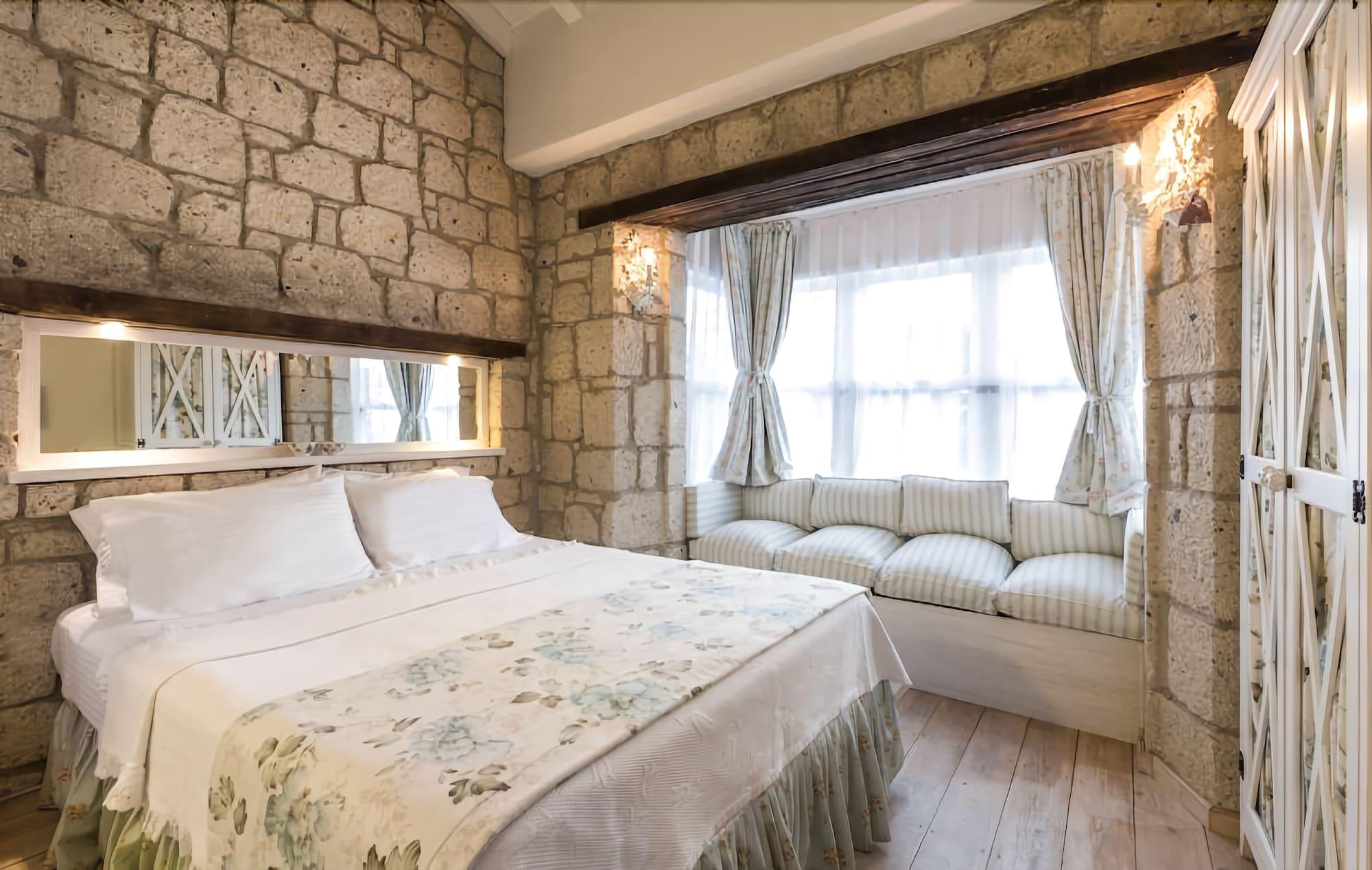 Asma Han Hotel 24/44