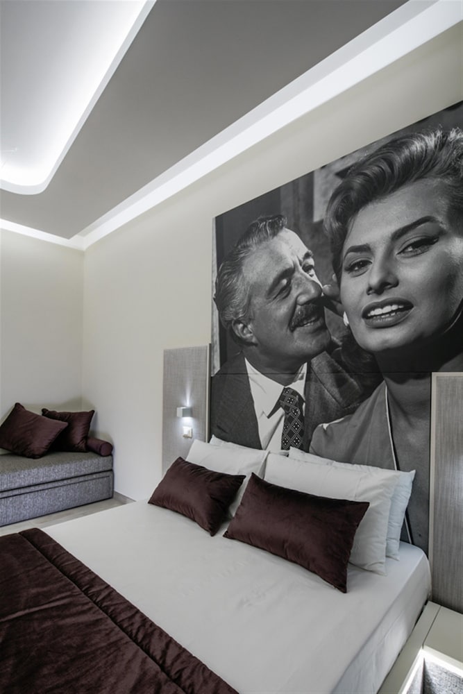 Via Veneto Luxury Suites 40/50