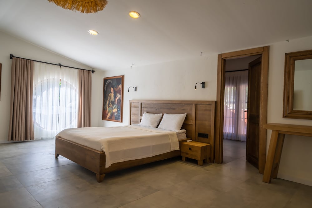 Zumrut Cirali Butik Otel 4/35