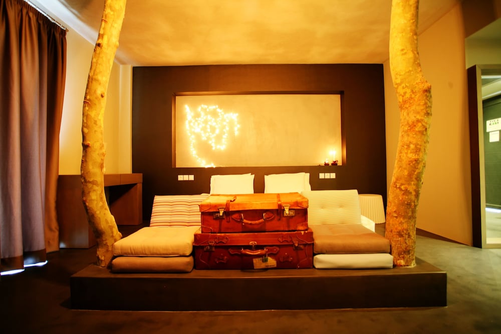 Oniropetra Boutique Hotel 54/75
