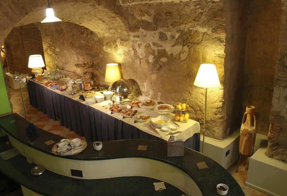 Hotel de La Ville 56/64