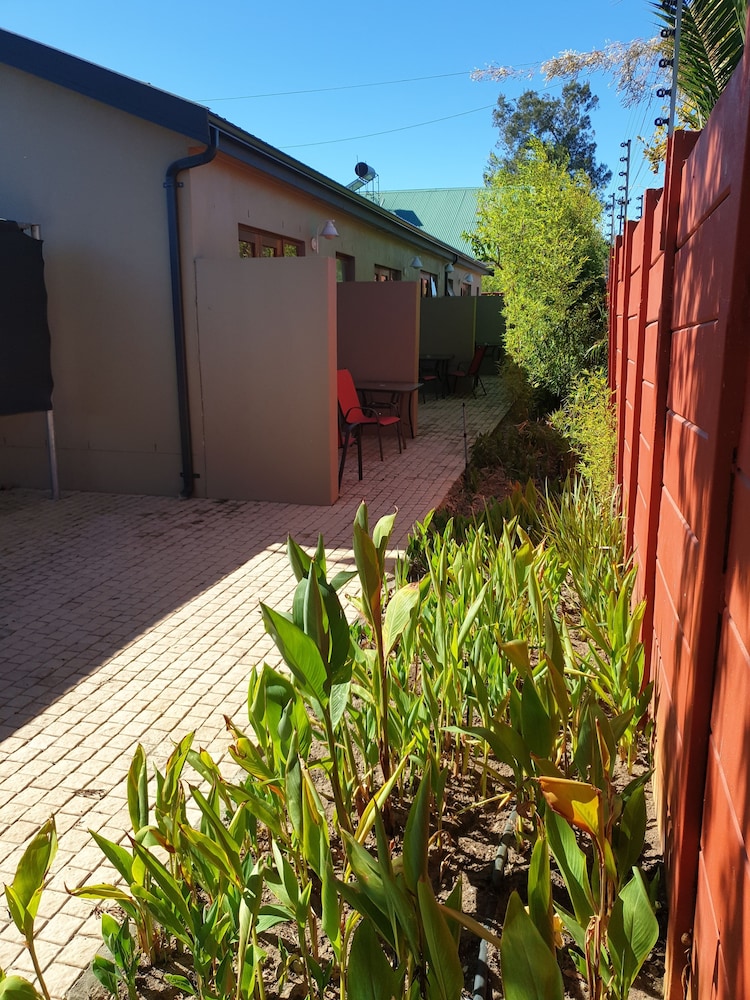 Dilisca Guesthouse 1/50