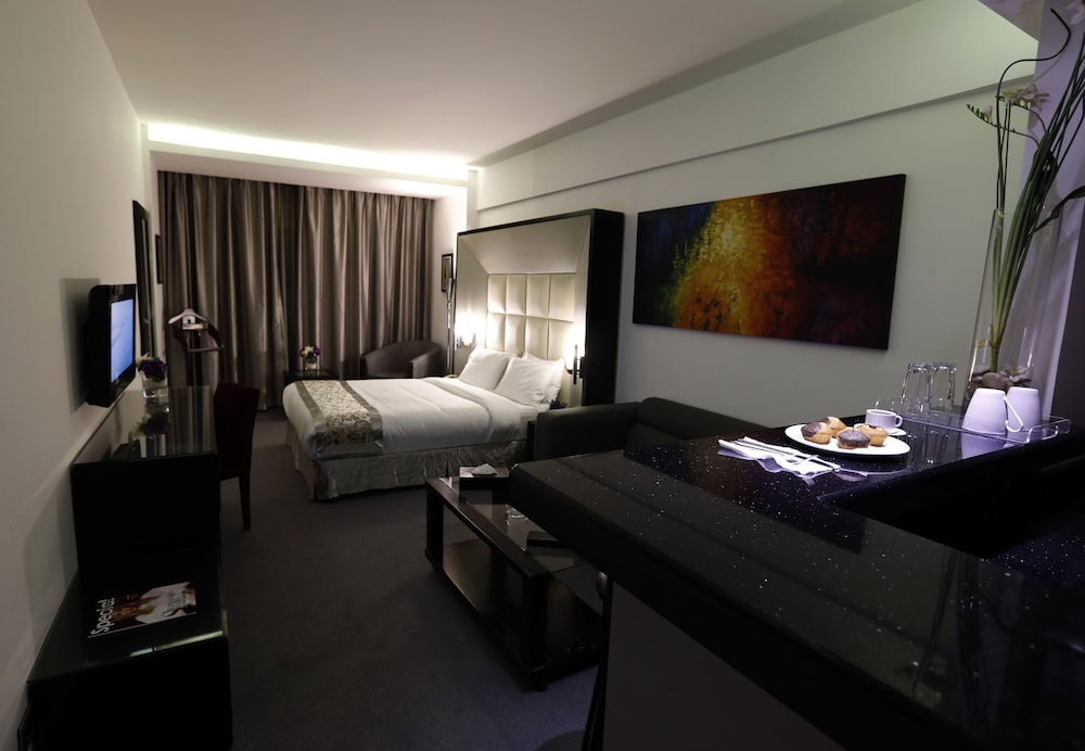 Wh Hotel 21/50