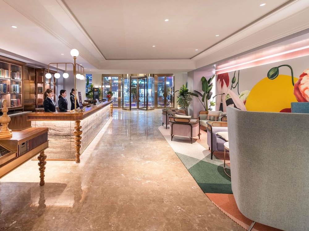 Mercure Chengdu Chunxi 13/65