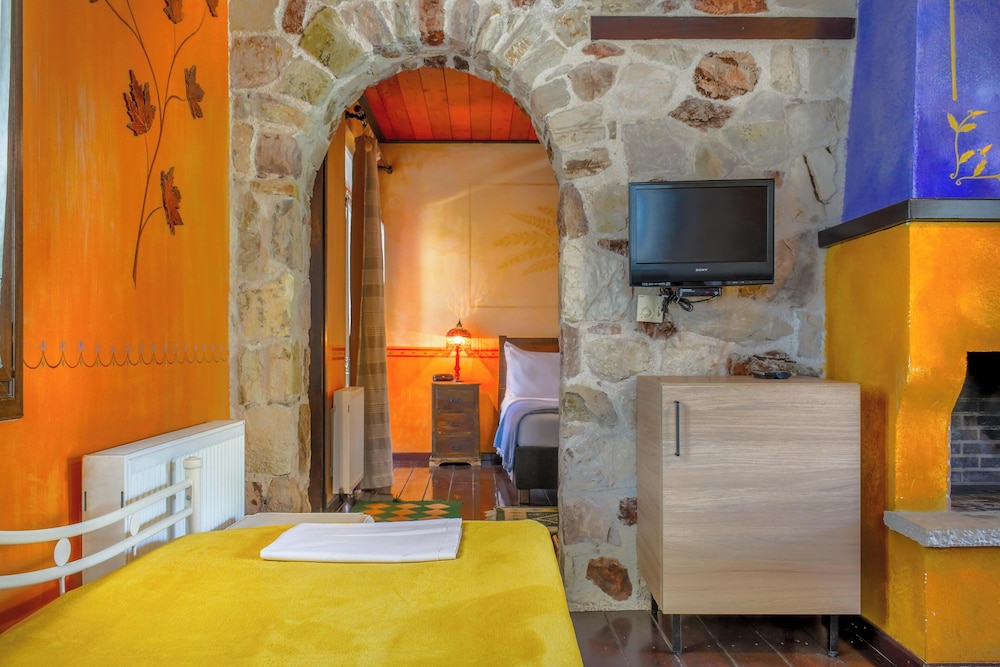 Guesthouse Monastiri 38/50